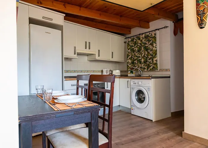 Calido Apartamento En Centro Con Terraza Malaga